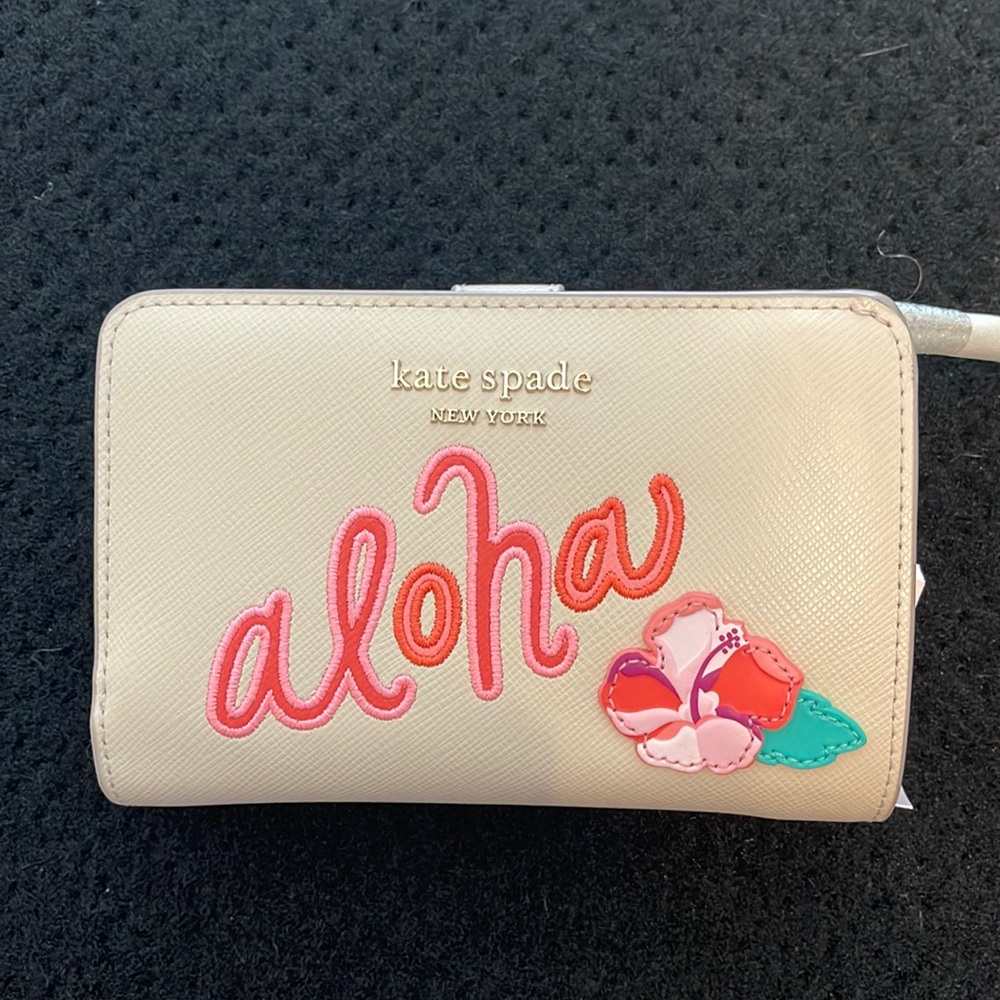New Kate Spade Hawaii Exclusive Aloha Wallet